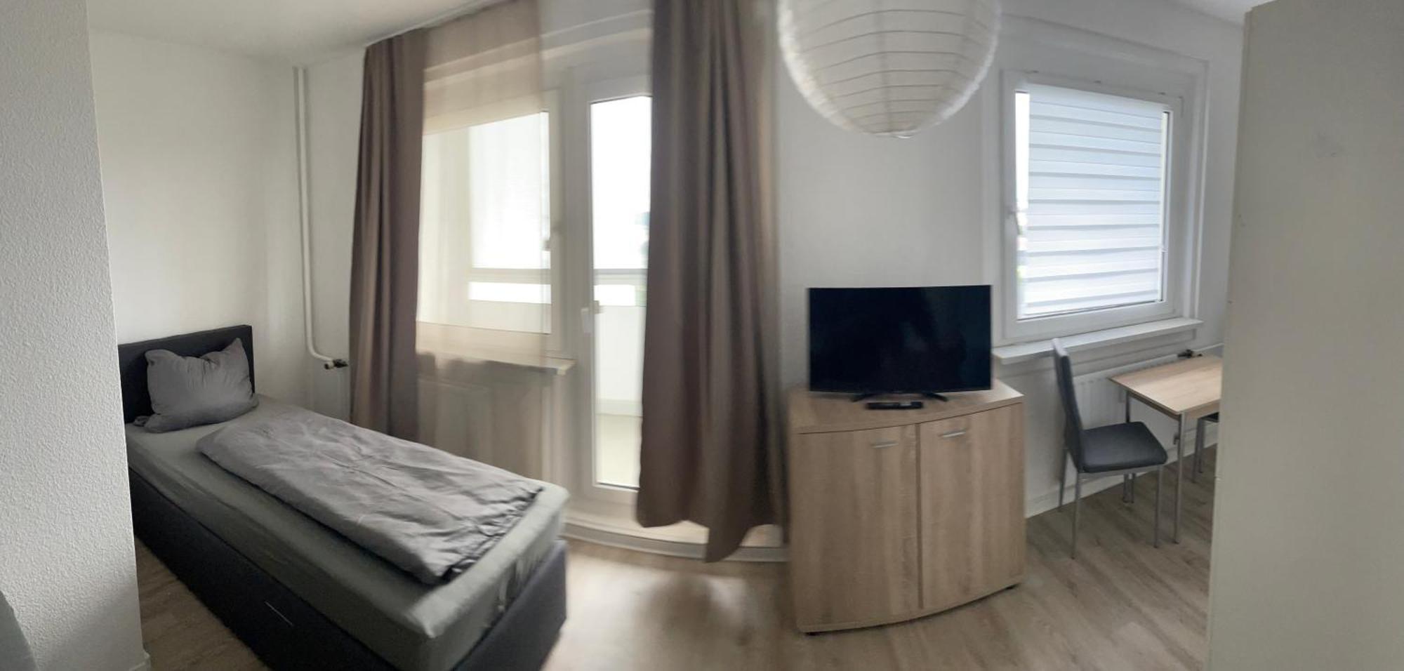 Max Appartements Нойбранденбург Екстер'єр фото