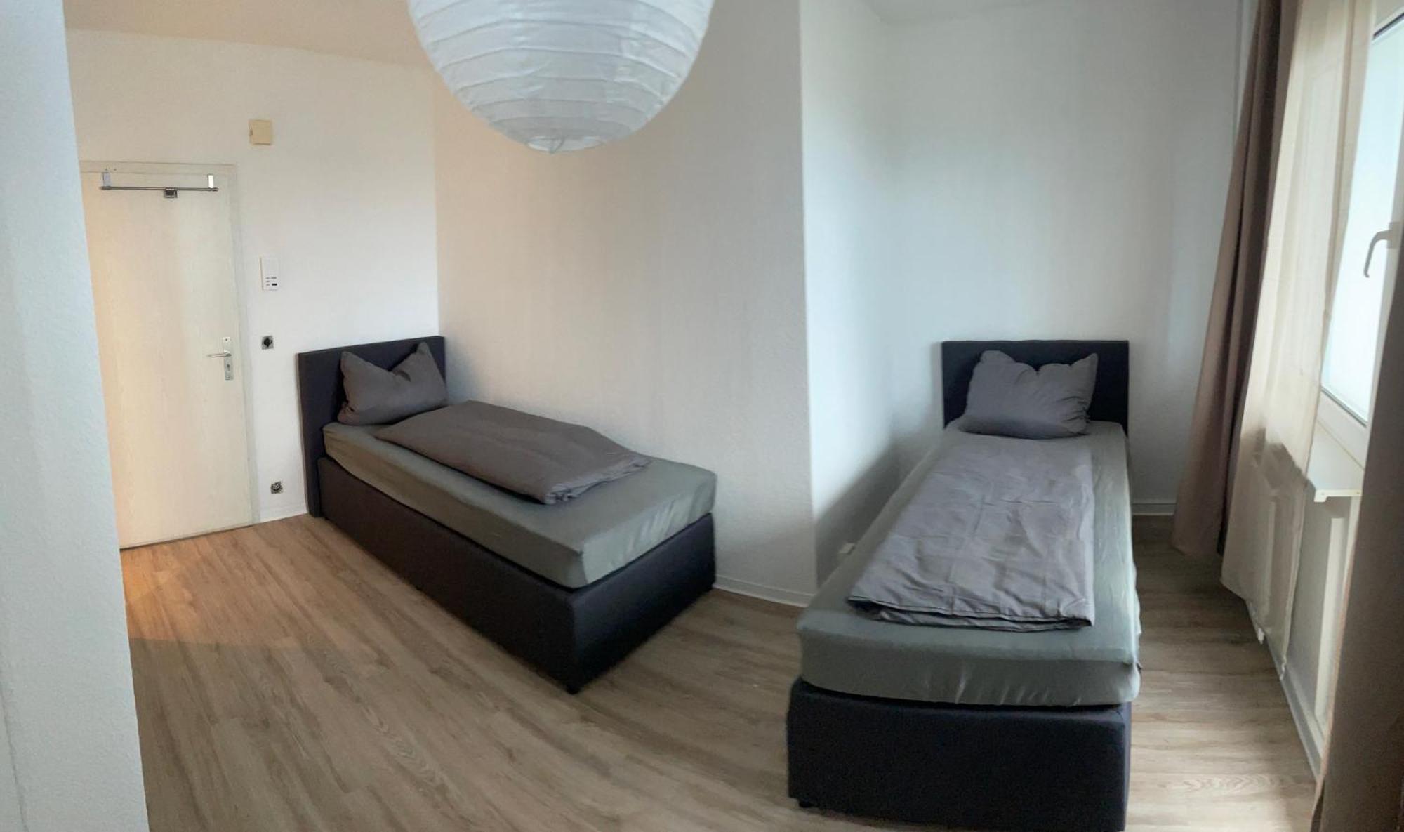 Max Appartements Нойбранденбург Екстер'єр фото