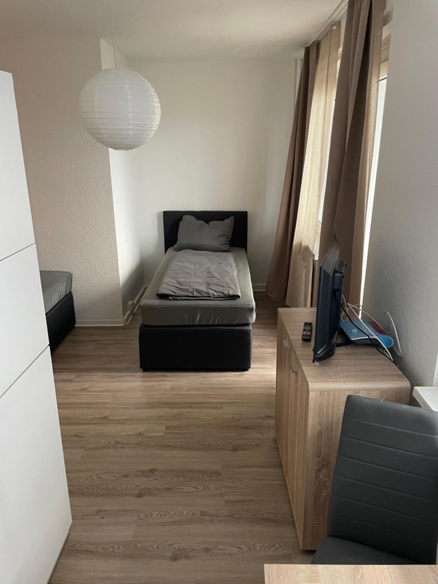 Max Appartements Нойбранденбург Екстер'єр фото