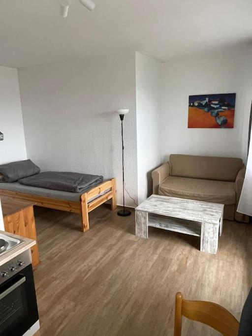 Max Appartements Нойбранденбург Екстер'єр фото
